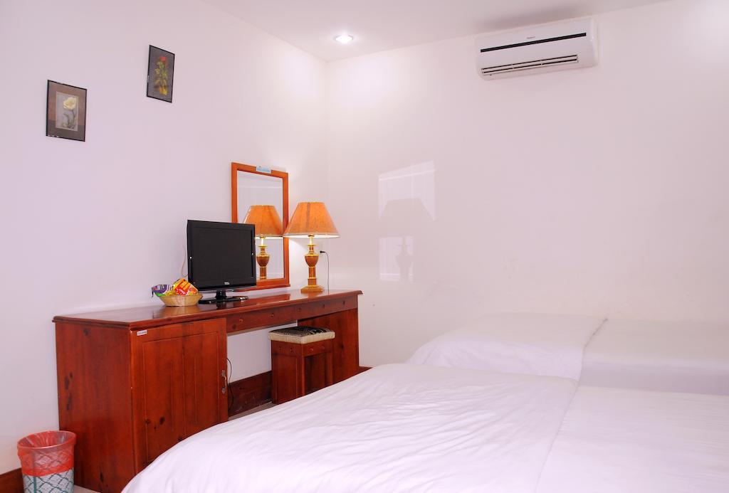 Eden Quy Nhon Hotel Buitenkant foto