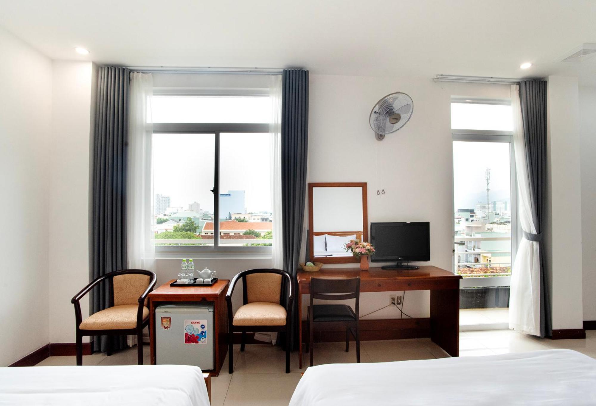 Eden Quy Nhon Hotel Buitenkant foto