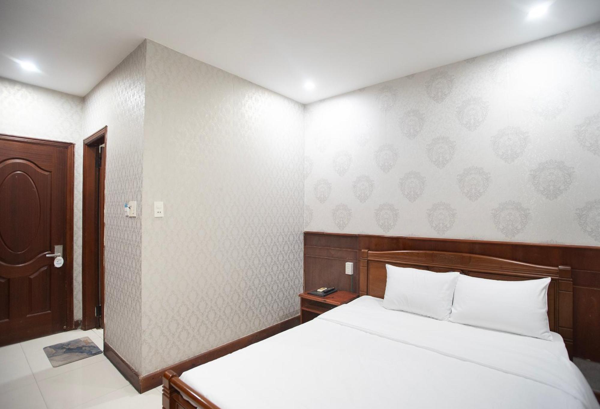 Eden Quy Nhon Hotel Buitenkant foto