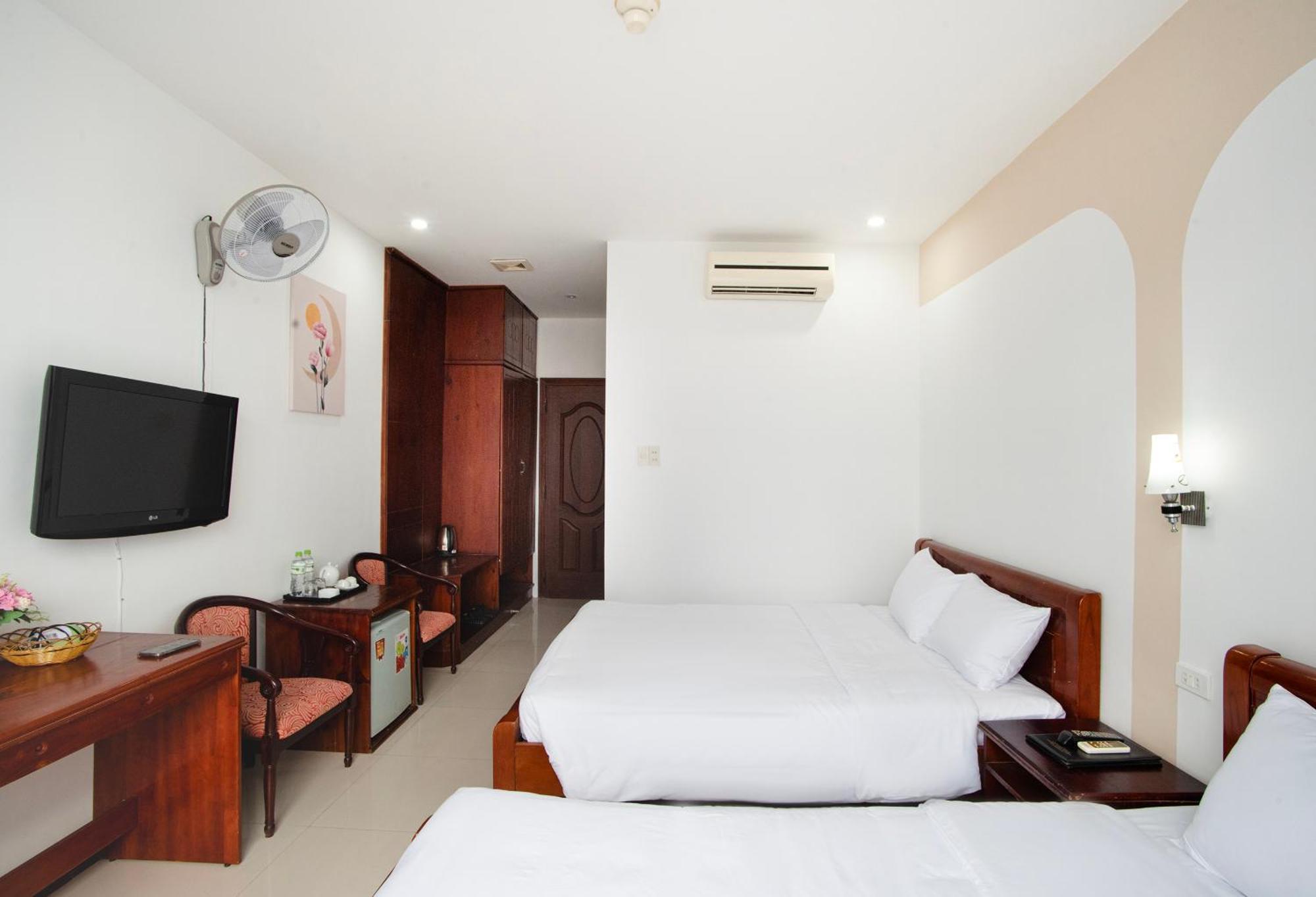 Eden Quy Nhon Hotel Buitenkant foto